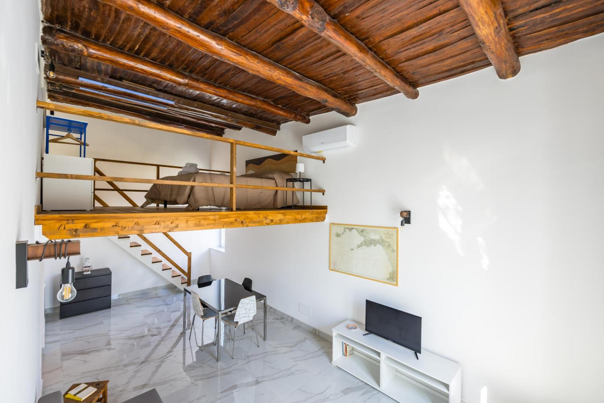 Carrozzieri Nest At Historical Center Apartman Nápoly Kültér fotó